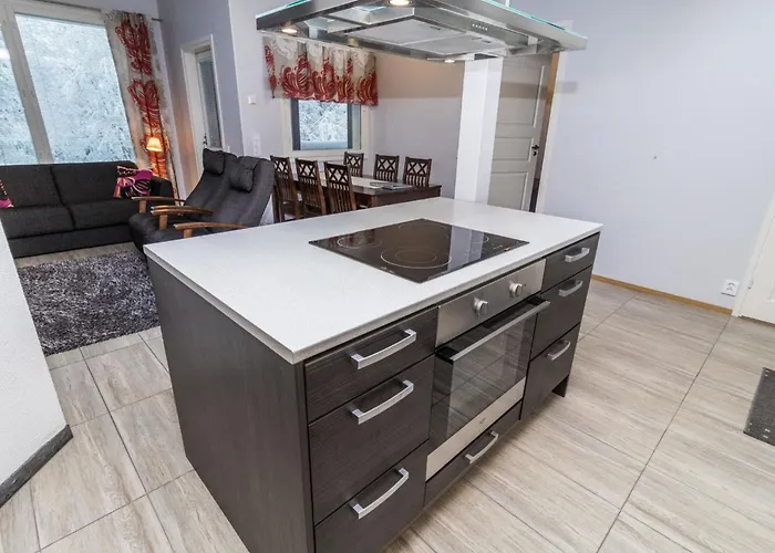 Kotomaenty 4 By Interhome * Рука